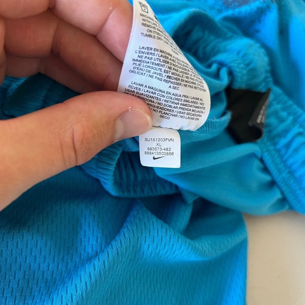Nike Athletic Shorts Boys XL Blue Dri-Fit Training Mesh Sportswear 893573-482